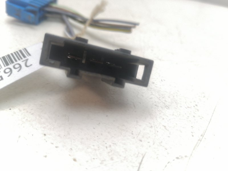 Клемма ( разъем ) Volkswagen Golf 3