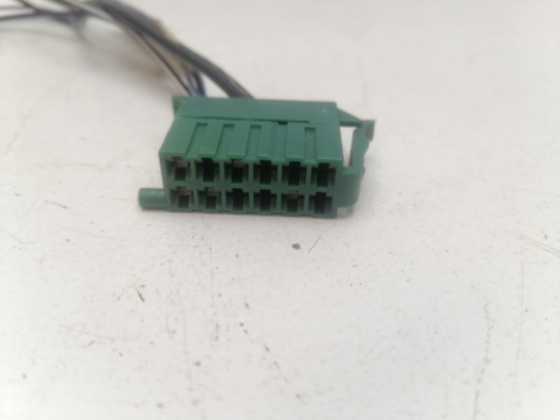 Клемма ( разъем ) Volkswagen Golf 3