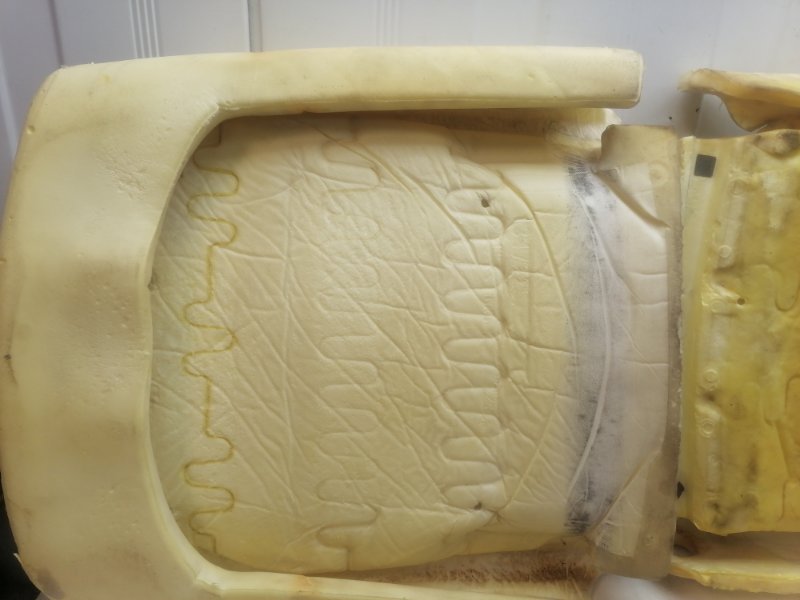 Обшивка сиденья Lada Largus 2020