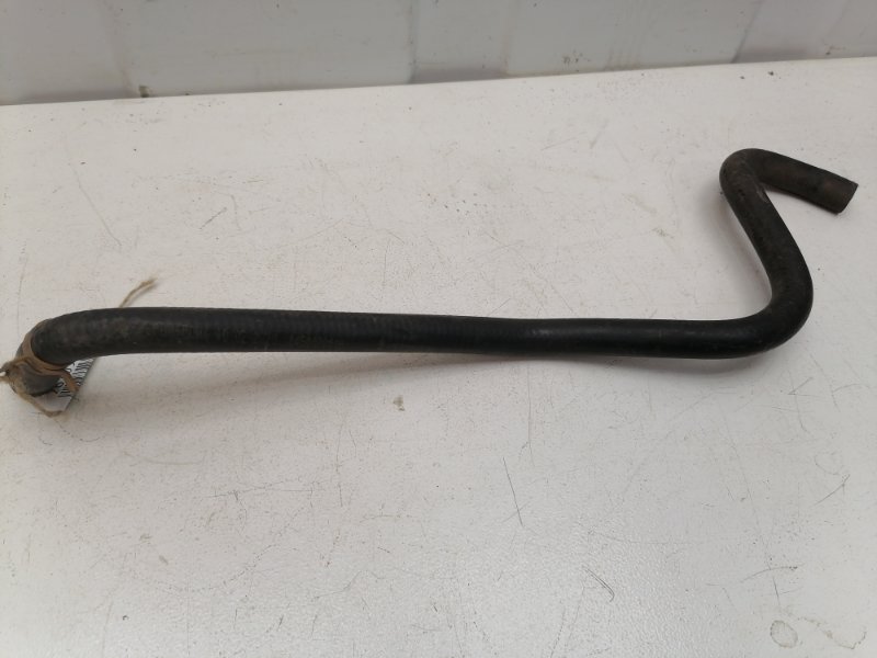 Вакуумный шланг Lada Largus 2020