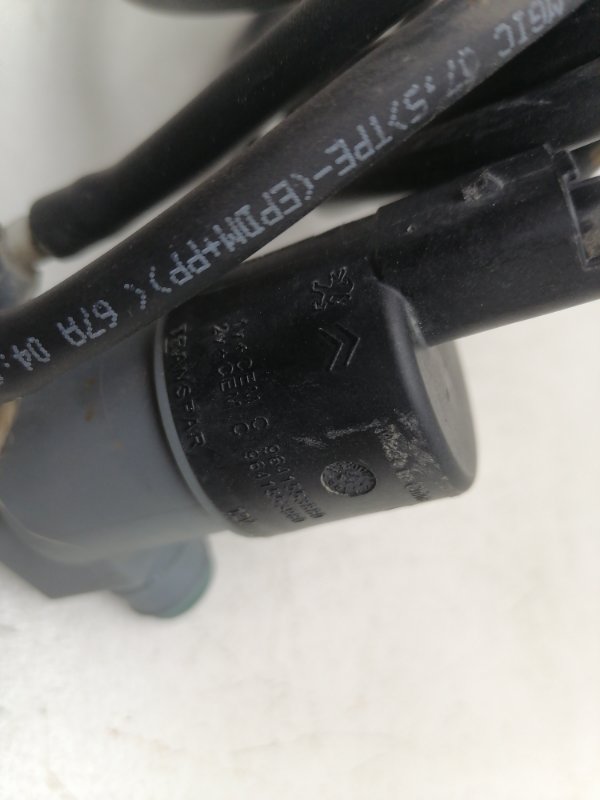 Насос омывателя Lada Largus 2020