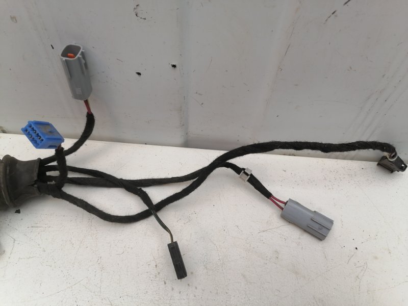 Проводка двери Chery Amulet A15