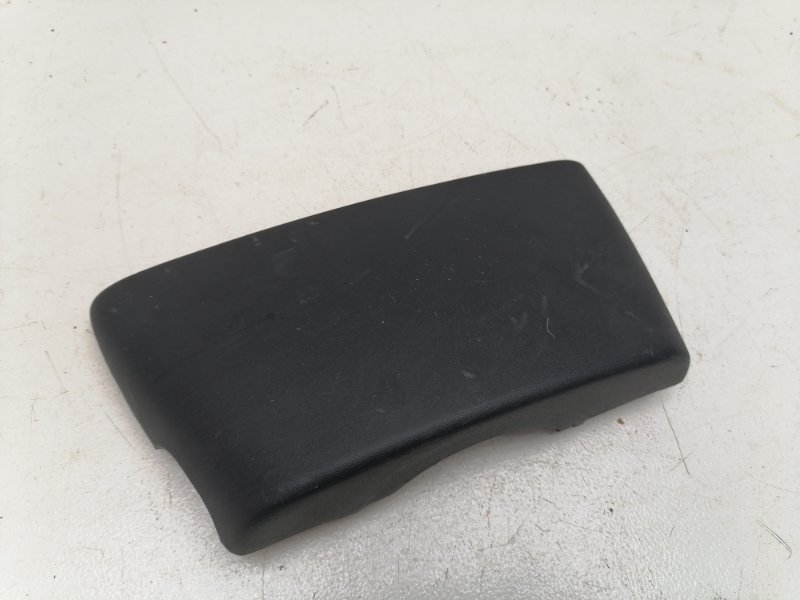 Кожух рулевой колонки Lada Largus