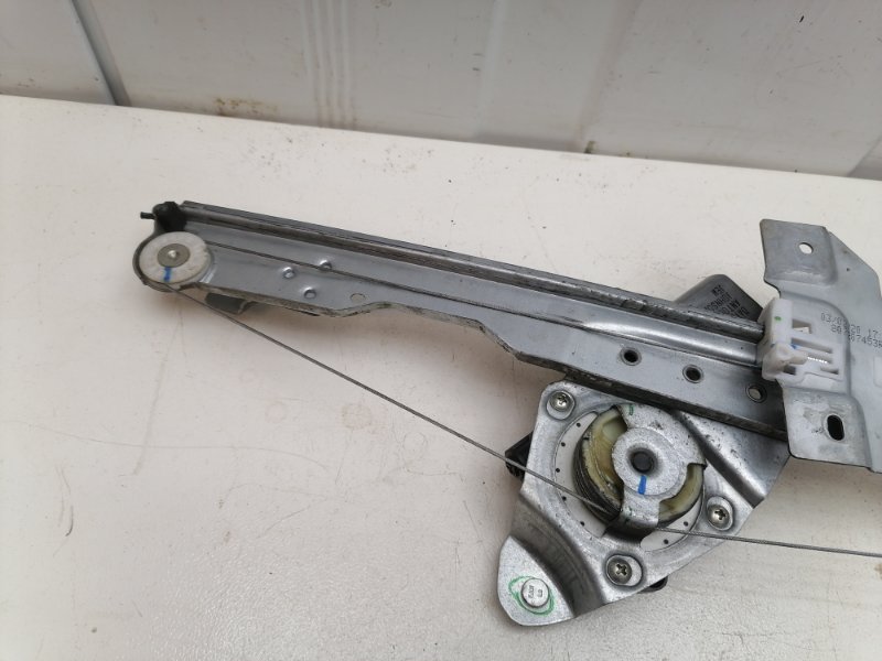 Стеклоподъемник Lada Largus 2020