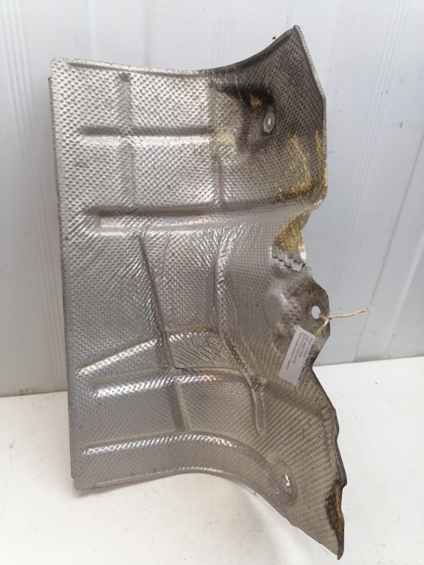 Кожух глушителя Lada Largus