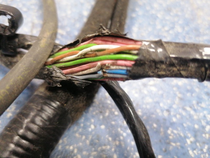 Проводка салона Lada Largus 2020