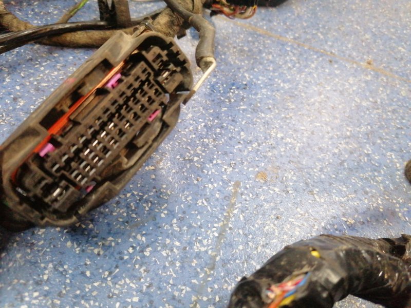 Проводка панели Lada Largus 2020