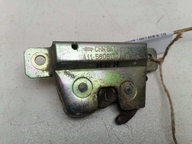 Замок багажника Chery Amulet A15