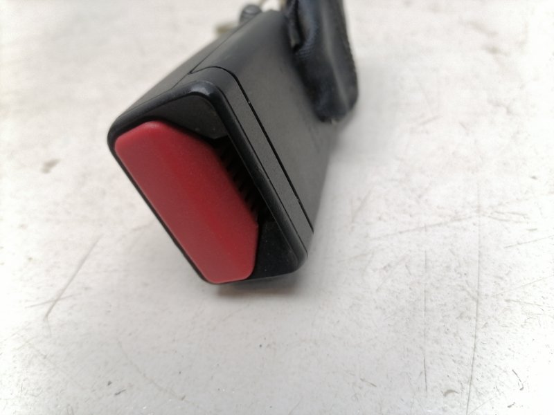 Замок ремня безопасности Lada Largus 2020