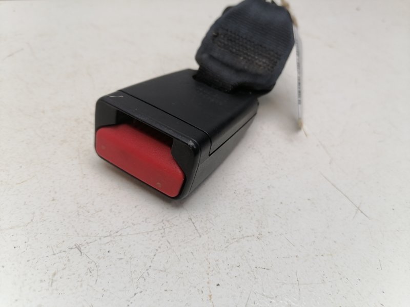 Замок ремня безопасности Lada Largus