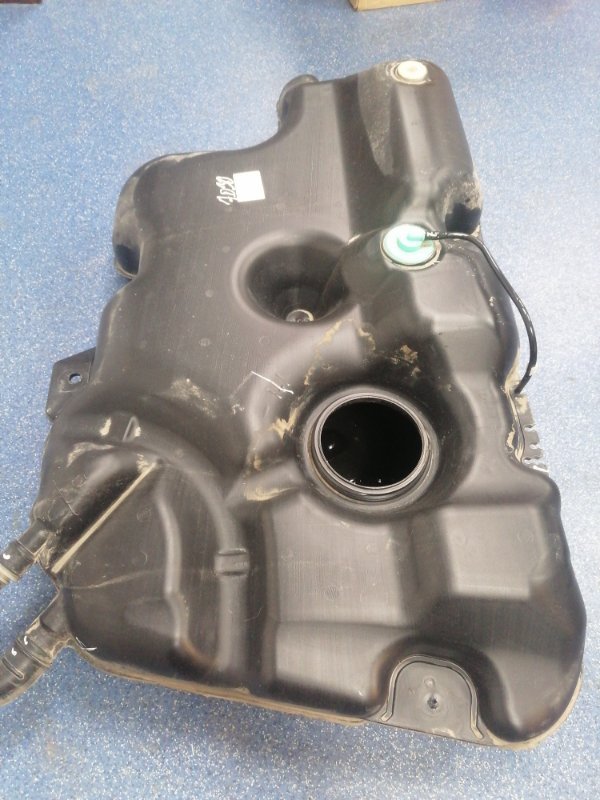 Бак топливный Lada Largus