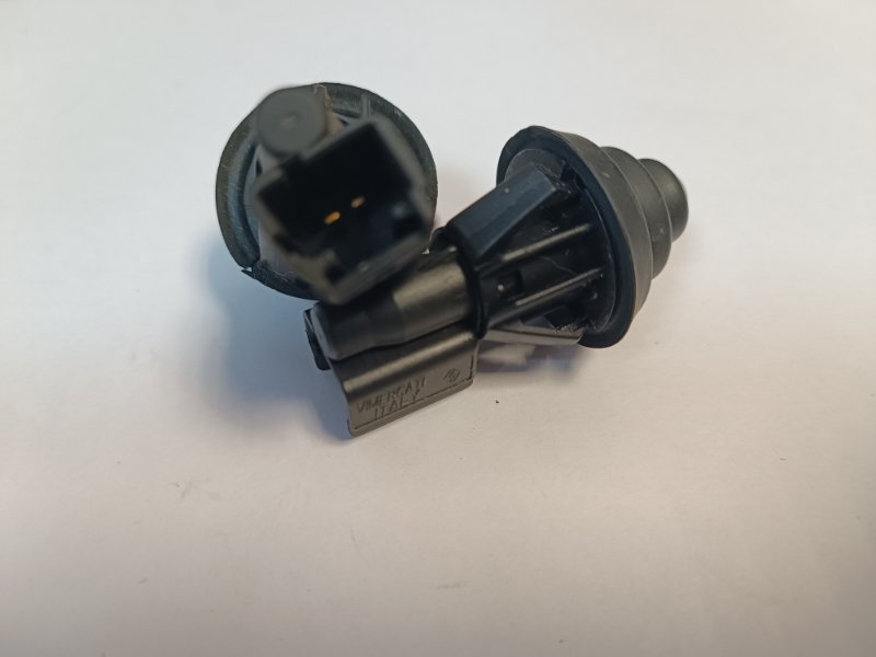 Концевик двери Lada Largus