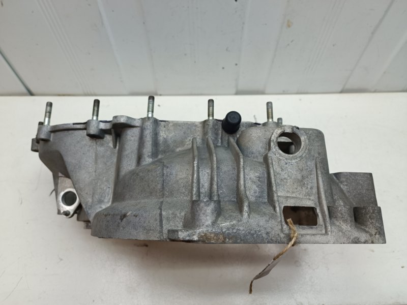 Корпус кпп Лада 2110