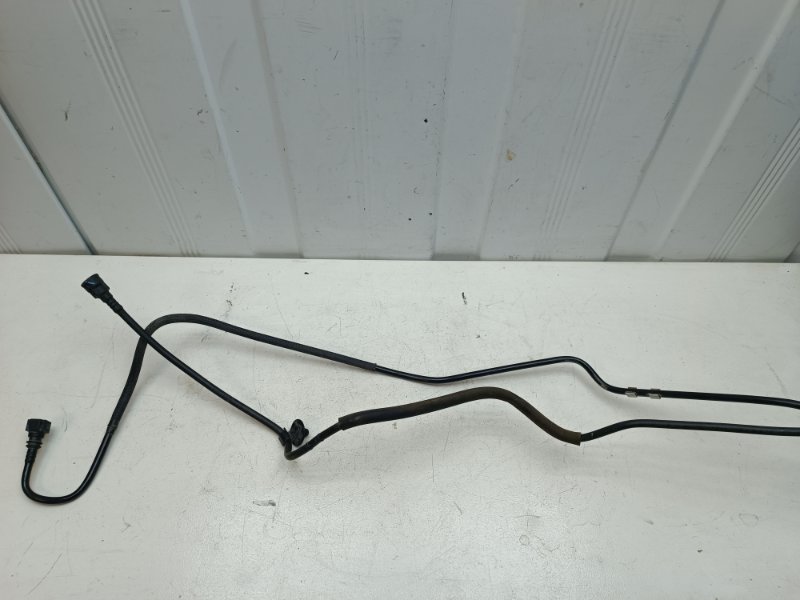 Трубка топливная Lada Largus