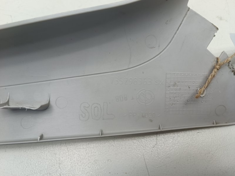 Обшивка стойки Fiat Albea