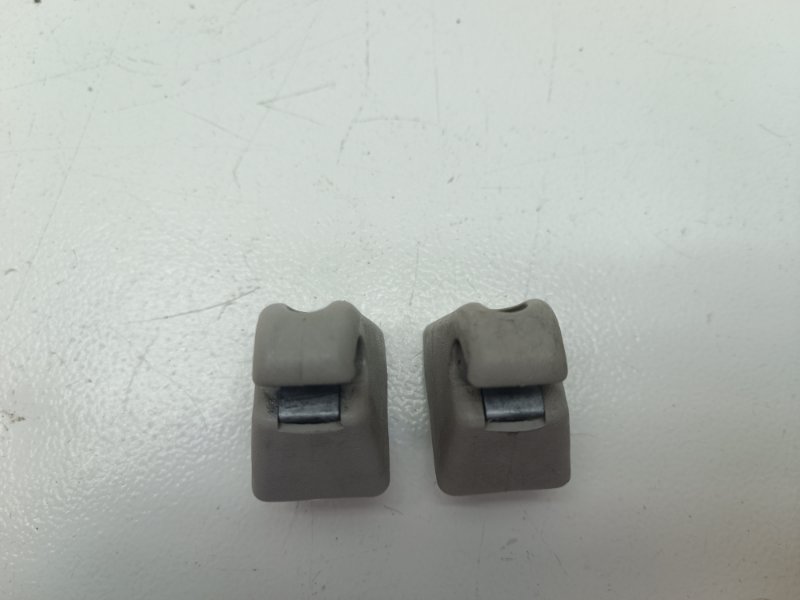 Кронштейн козырька Opel Omega B