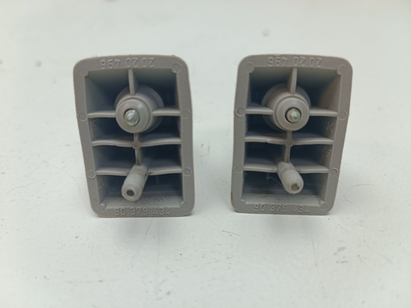 Кронштейн козырька Opel Omega B