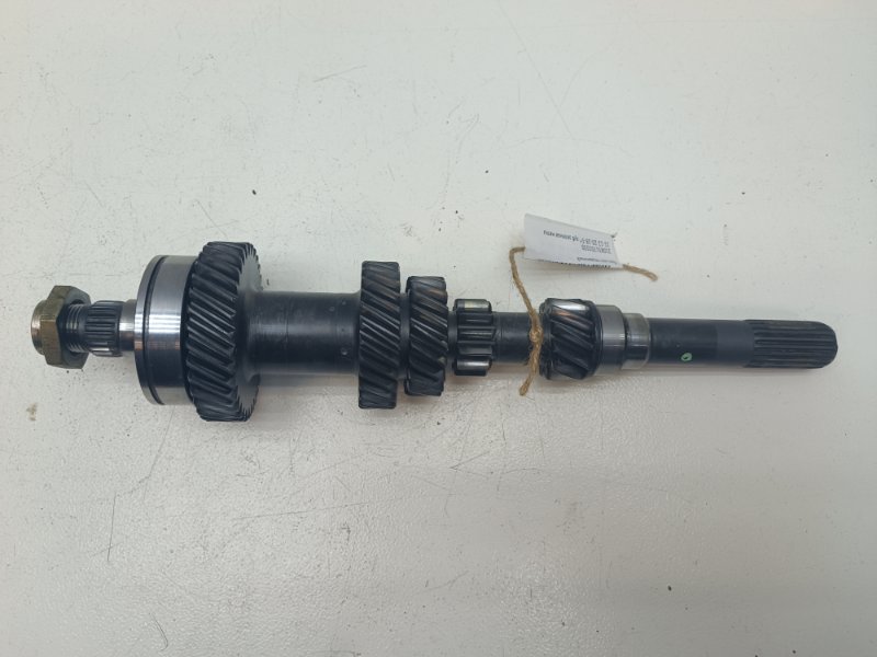 Вал кпп первичный