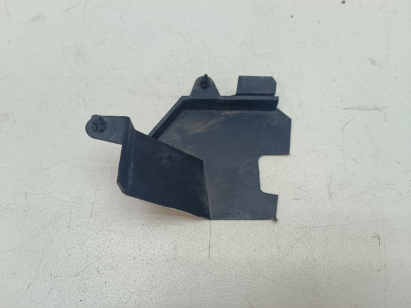 Накладка на ручку (внутренняя) Audi 80 1986 - 1991 B3