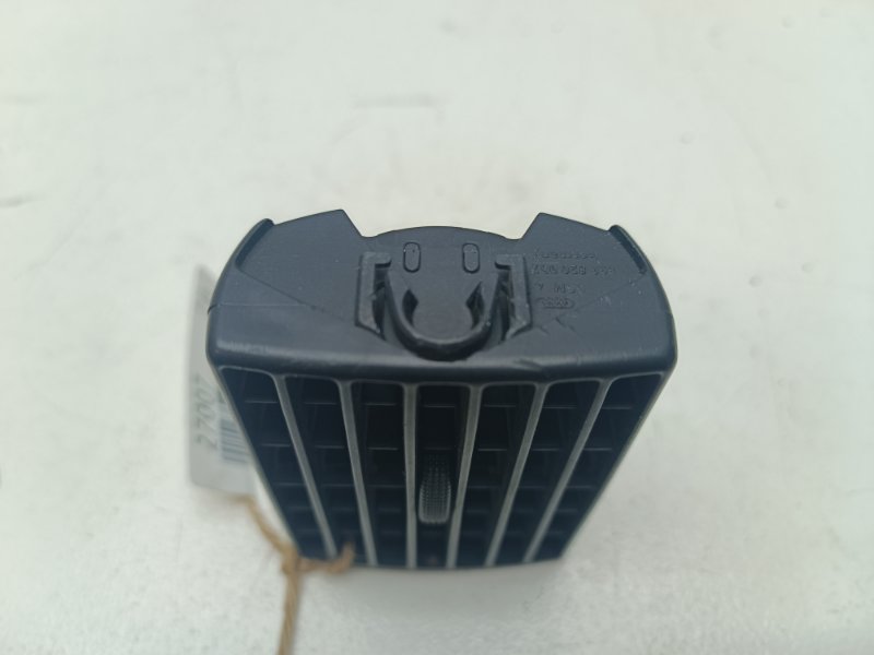 Дефлектор воздушный Audi 80 1986 - 1991 B3