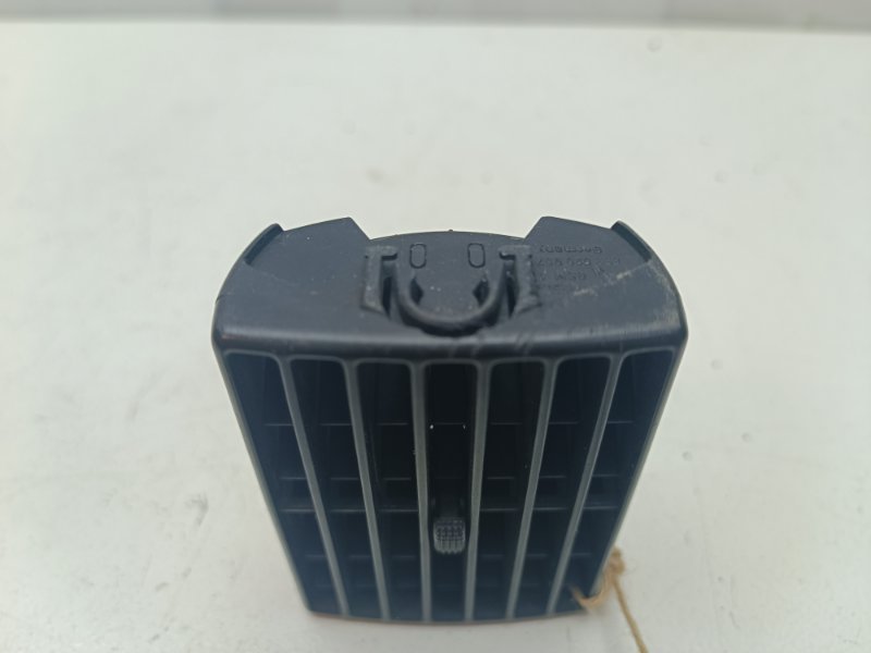 Дефлектор воздушный Audi 80 1986 - 1991 B3