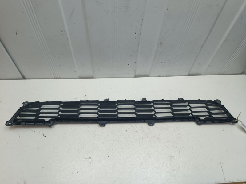 Решетка бампера Лада Приора 2010 Хэтчбек