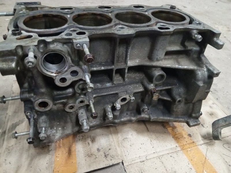 Блок цилиндров Lexus RX200t