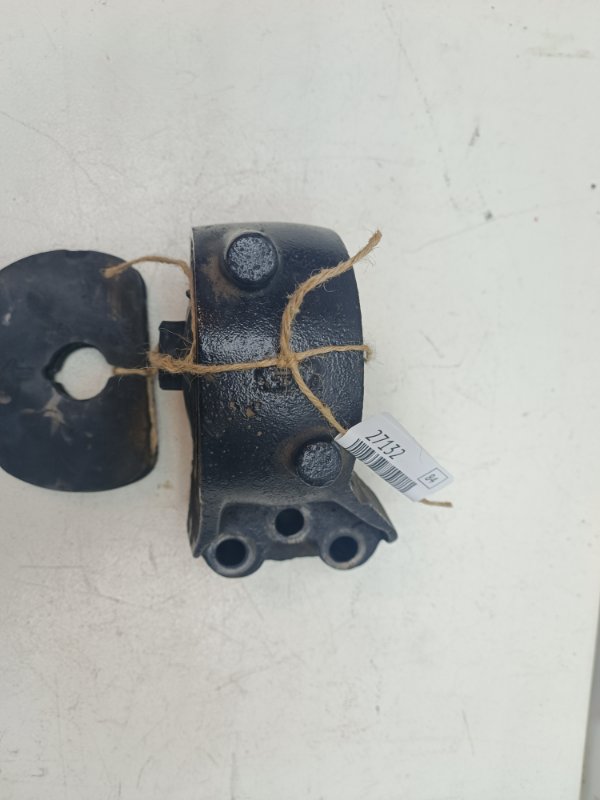 Опора двигателя Hyundai Sonata EF