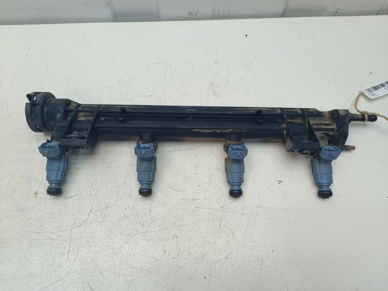 Рампа с форсунками Hyundai Sonata EF