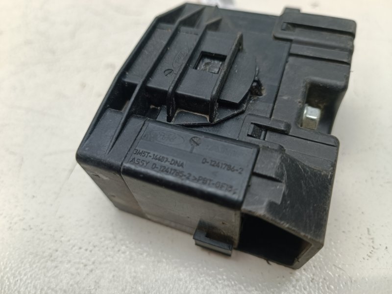 Разъем Ford Focus 3