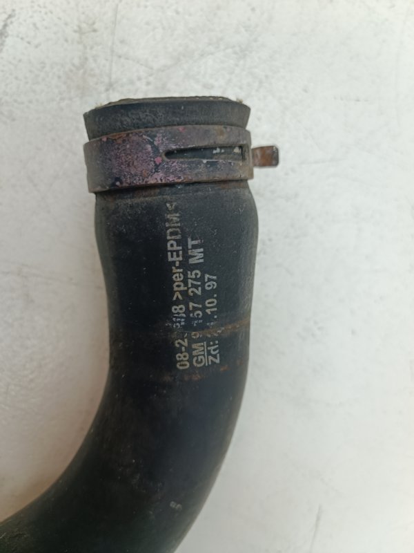 Патрубок Opel Omega B