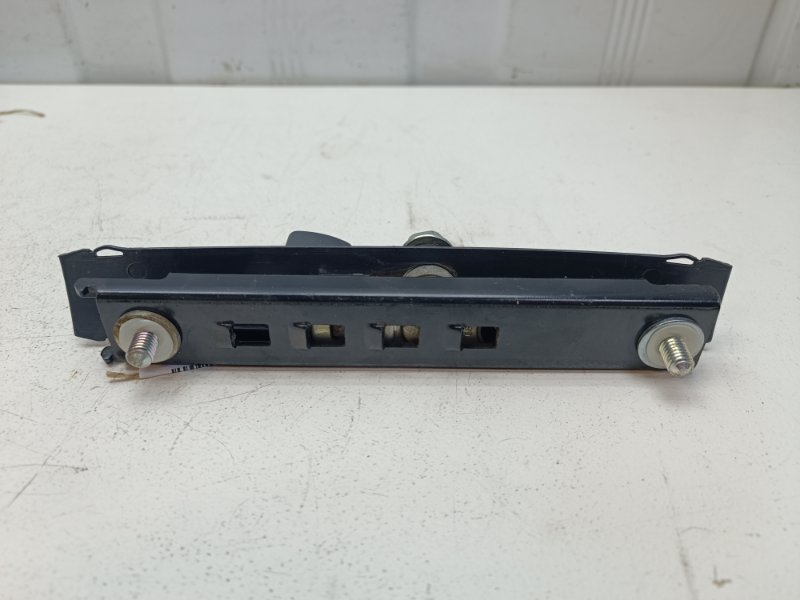 Регулятор ремня безопасности Fiat Albea