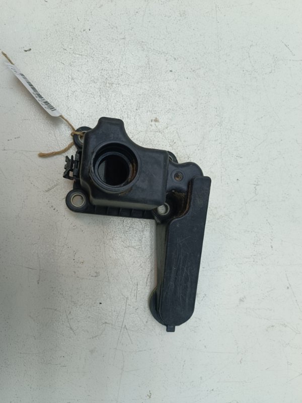 Клапан вентиляции Volkswagen Passat B4