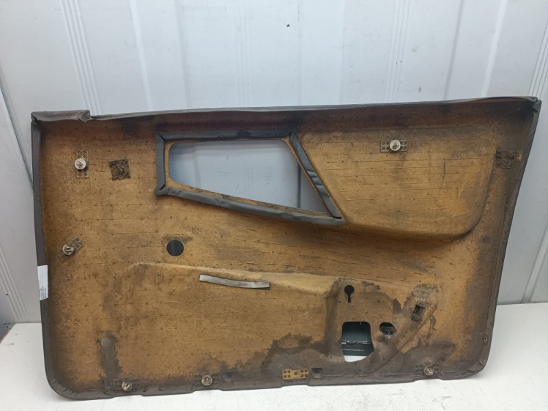 Обшивка двери Ford Sierra GBC