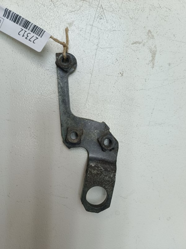 Кронштейн двигателя Volkswagen Passat B4