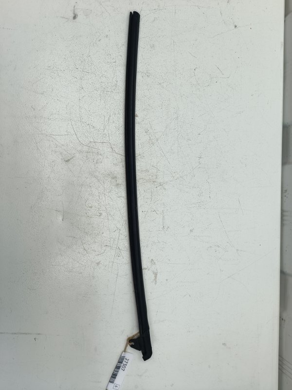 Уплотнитель стекла Rover 400