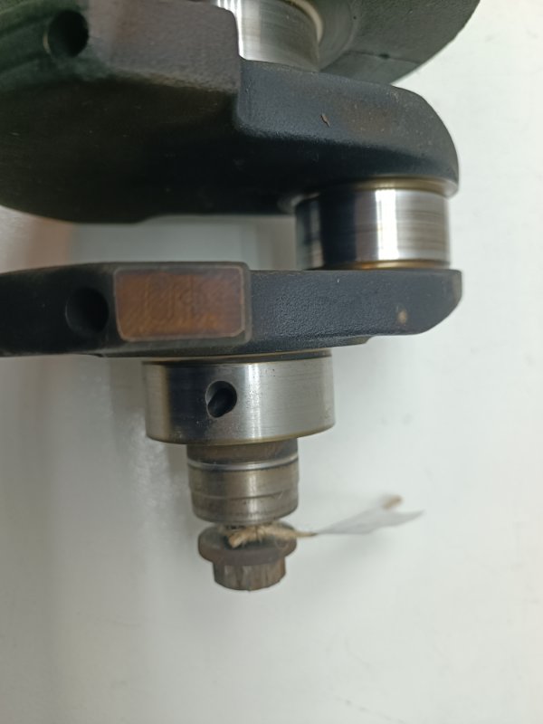 Коленвал Volkswagen Passat B4