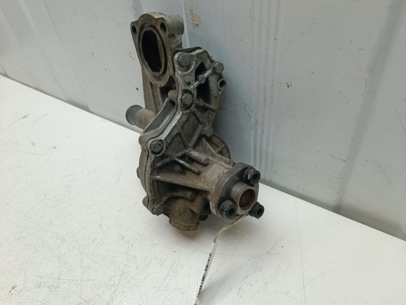Насос водяной ( помпа ) Volkswagen Passat B4