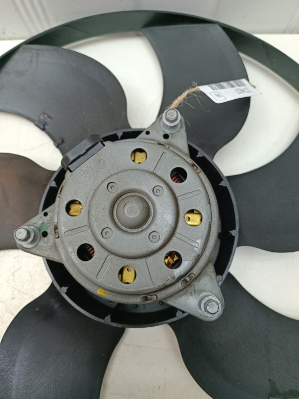 Вентилятор радиатора Lada Largus