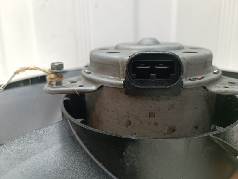 Вентилятор радиатора Lada Largus