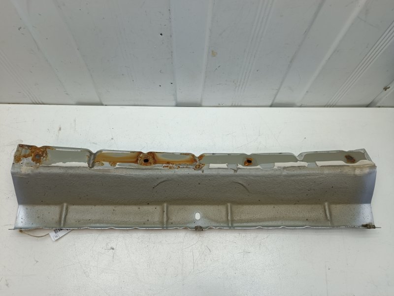 Усилитель бампера Lada Largus