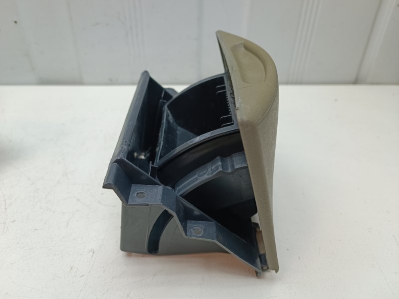 Пепельница Ваз 1118