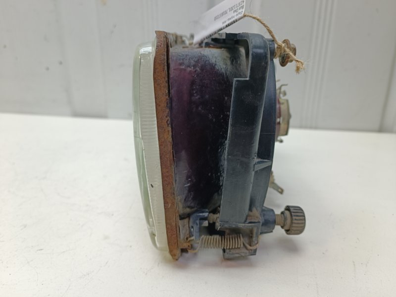 Фара Ваз Ока