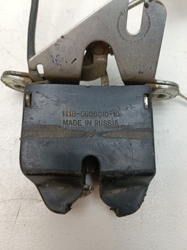 Замок багажника Ваз Калина