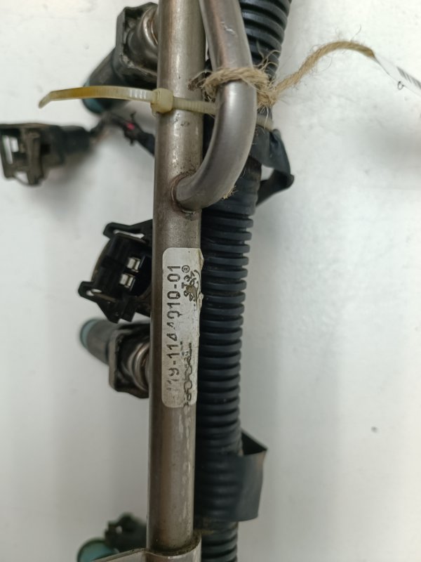 Рампа с форсунками Ваз 2110