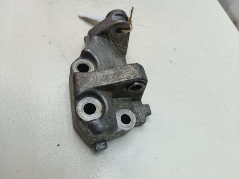 Кронштейн генератора Ваз 2114