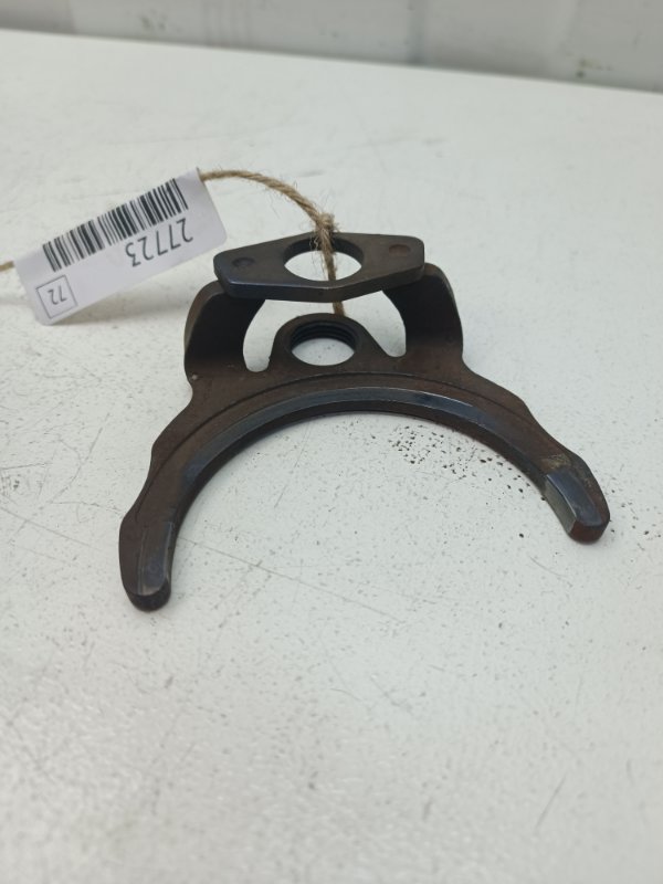 Вилка кпп Chery Amulet A15