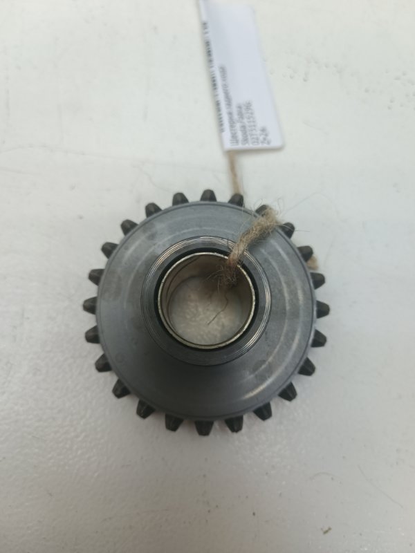 Шестерня заднего хода Skoda Fabia