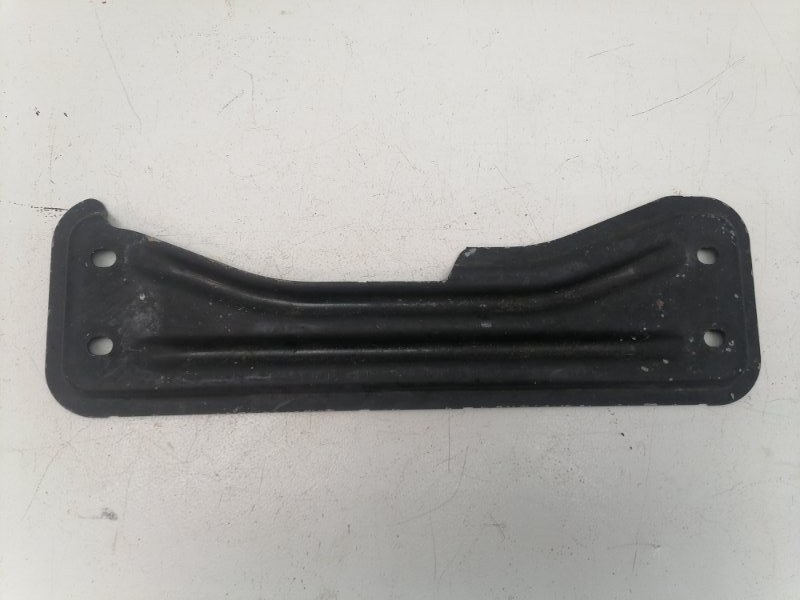 Кронштейн глушителя BMW X3 E83