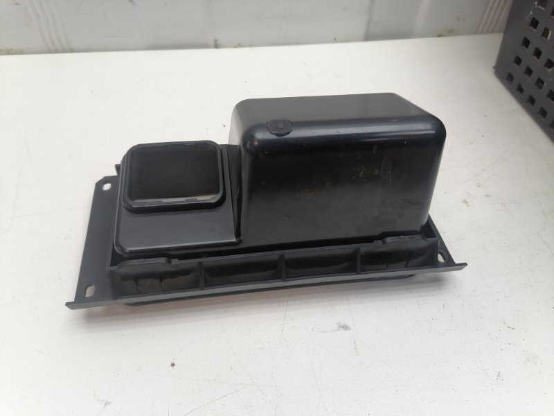 Карман торпедо Ford Sierra GBC